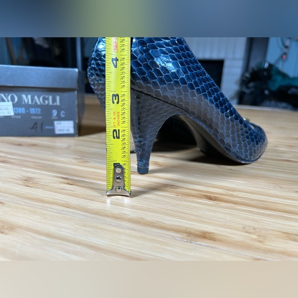 Vintage Bruno Magli Blue Snakeskin Print Peep Toe Size 9 - Picture 6 of 14